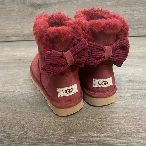 UGG | Mini Bailey Corduroy Bow Boots Kiss Red Size 6 New - Picture 1 of 11